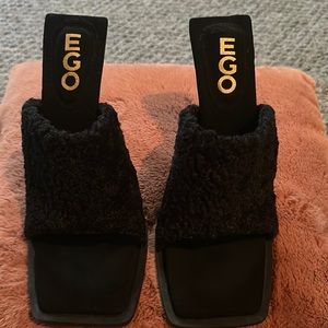 Super black mules
